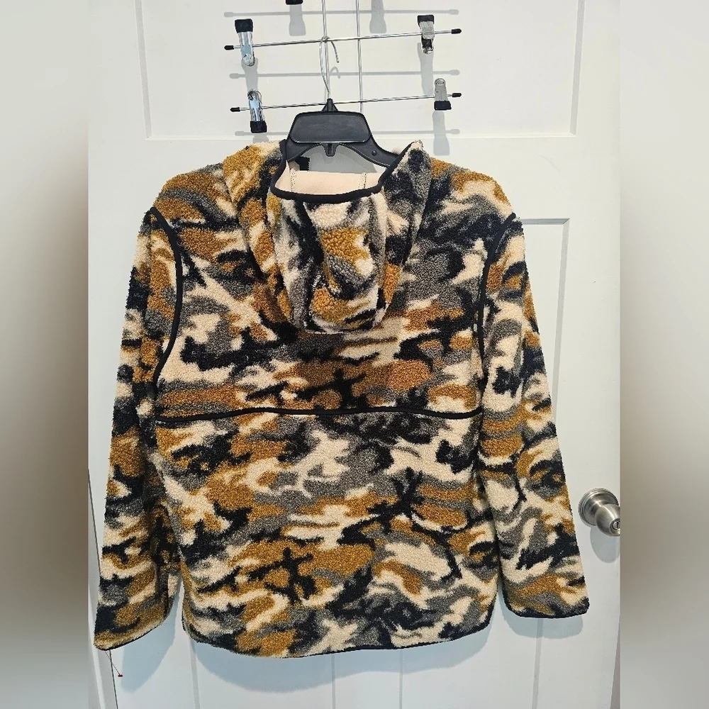 Vapor Elemental Wear Camo Sherpa Fleece Hoodie Pullover – Men’s Size L